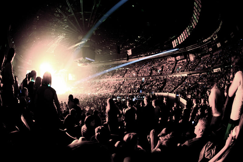 Concert 2 by CrushingSteve on DeviantArt