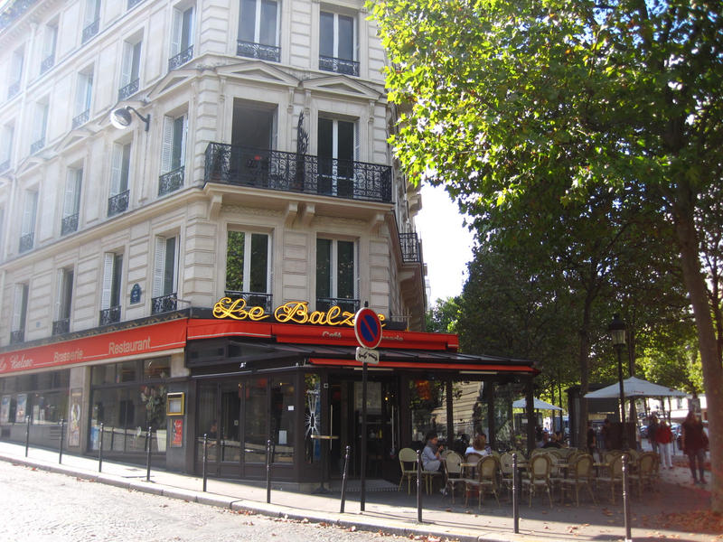 PARIS: Cafe Le Balzac