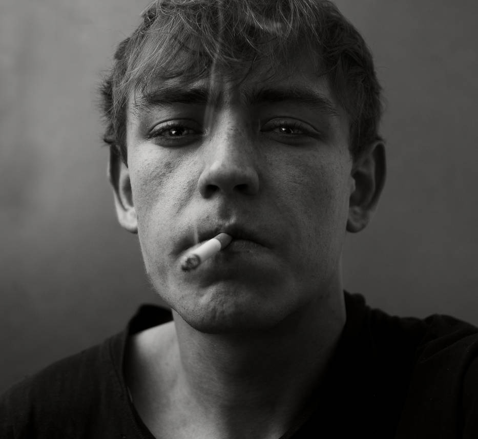 Auto Portrait Rae Autoportrait by ArtfacePortrait on DeviantArt