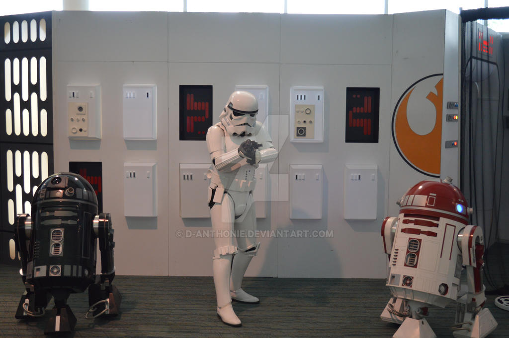 Stormtrooper and R2 droids by D-Anthonie on DeviantArt