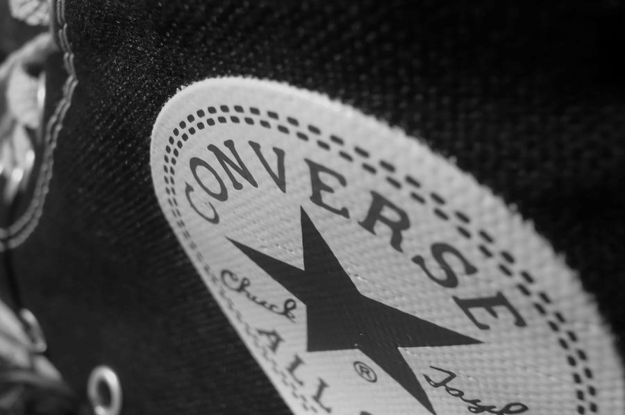 Converse Deviantart Converse by goingtocandymountain on DeviantArt