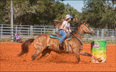 Barrel racing by XXFIVESTRIDESXX on DeviantArt