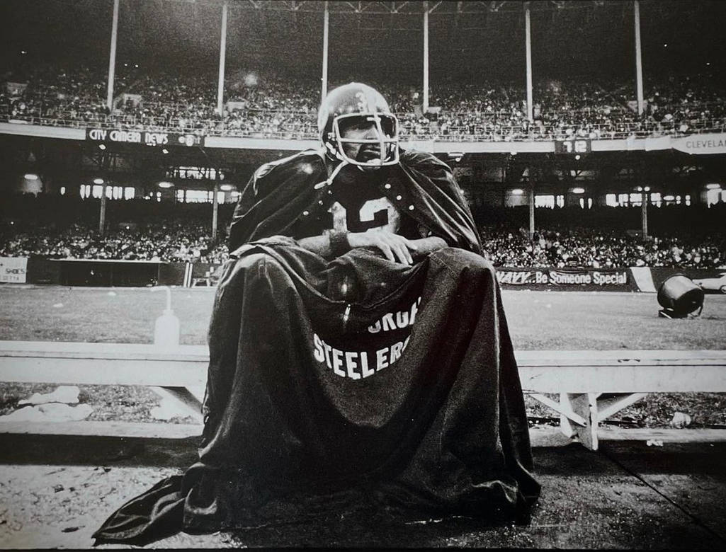 Franco Harris sitting by Longtimerecovery on DeviantArt