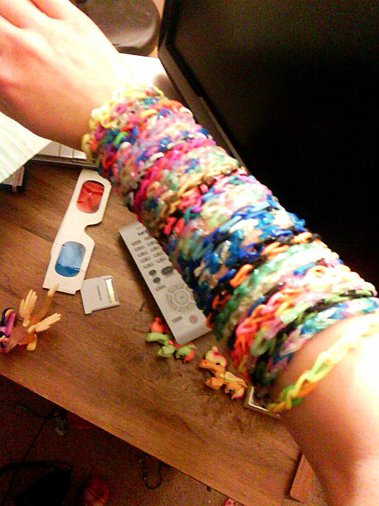 Random Bracelet Arm Sweater!