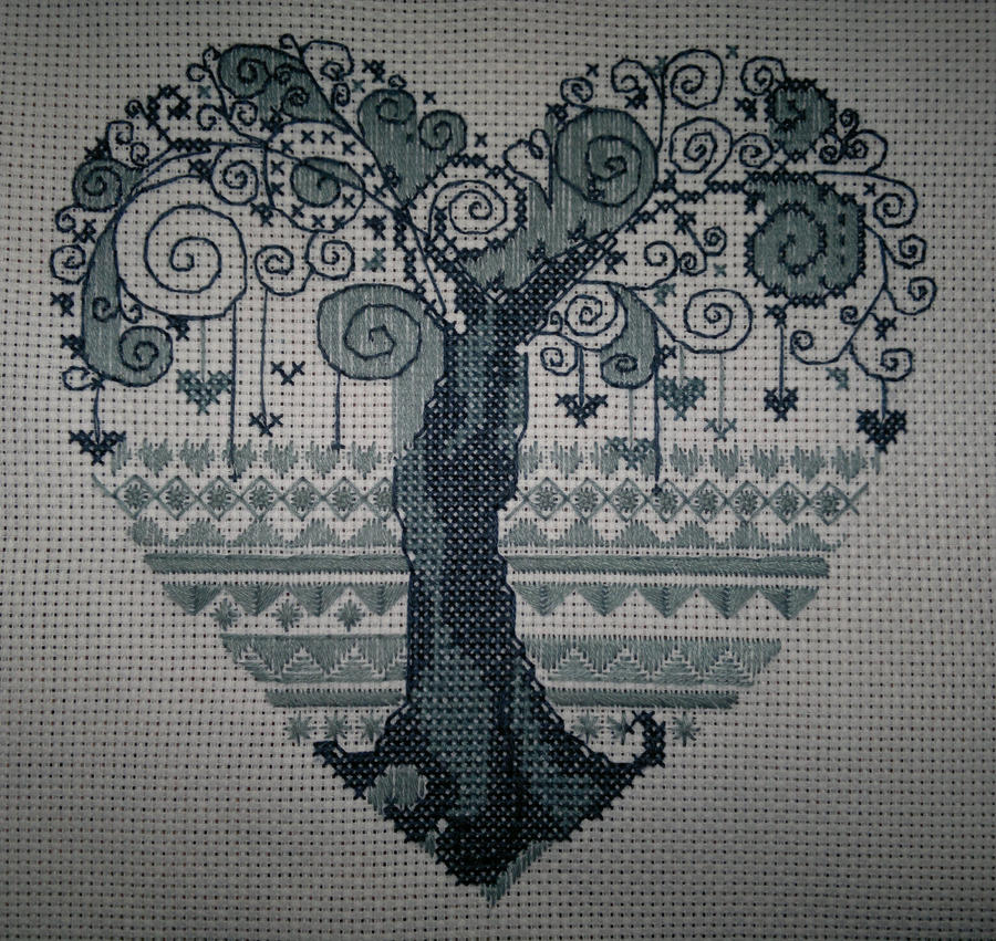 Tree-heart (Cross Stitch)