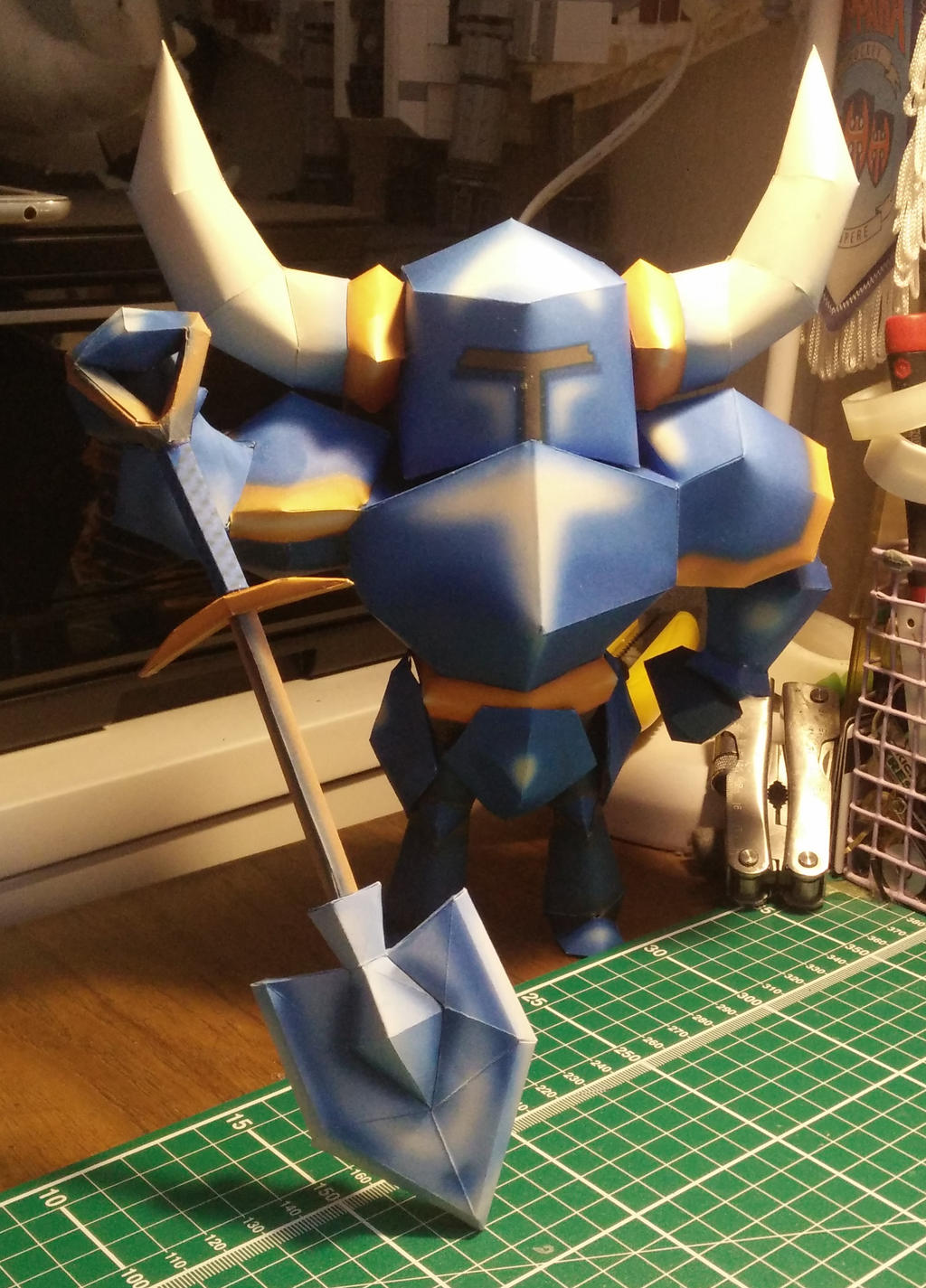 Papercraft Shovel Knight by tuupiainen on DeviantArt