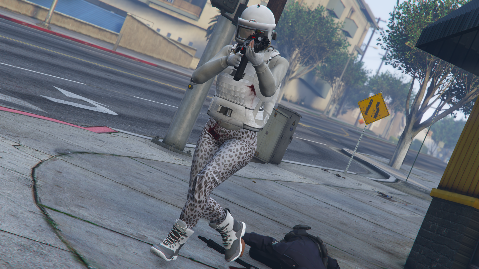 GTA 5 : White Tryhard female outfit by CruzerModz on DeviantArt