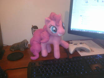 Pinkie Pie Plush - 002