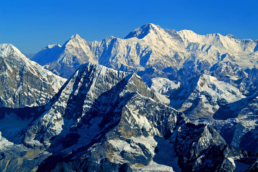 Гималаи сайт. Горы Гималаи. Горные вершины Гималаев. Горный хребет Гималаи. Индия горы Гималаи.