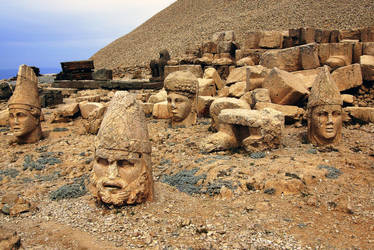 Mt Nemrut Heads 2