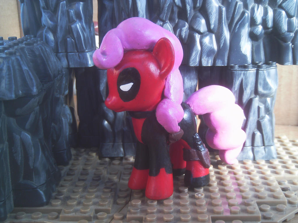 DeadPinkie! Or Deadpool Pinkie, Or Deadpool Pie!