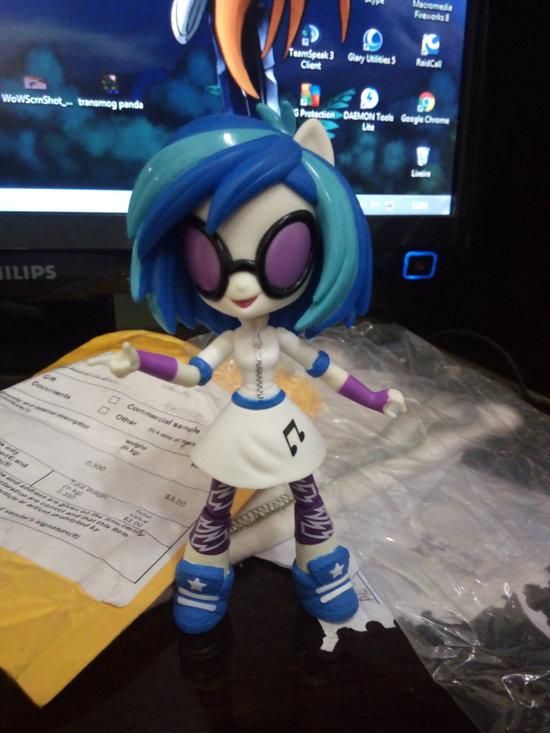 My Equestria Girls mini Vinyl Scratch DJ Pon-3