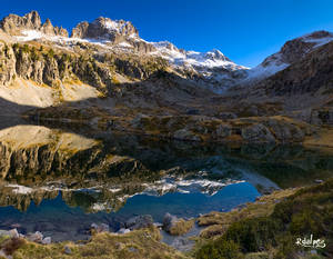 Autumn on the lake