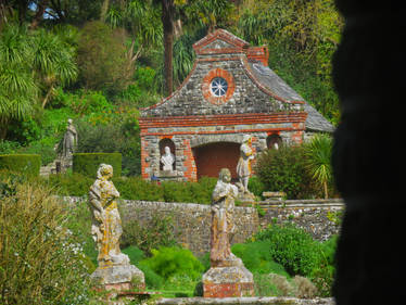 Statues at Tapeley Park