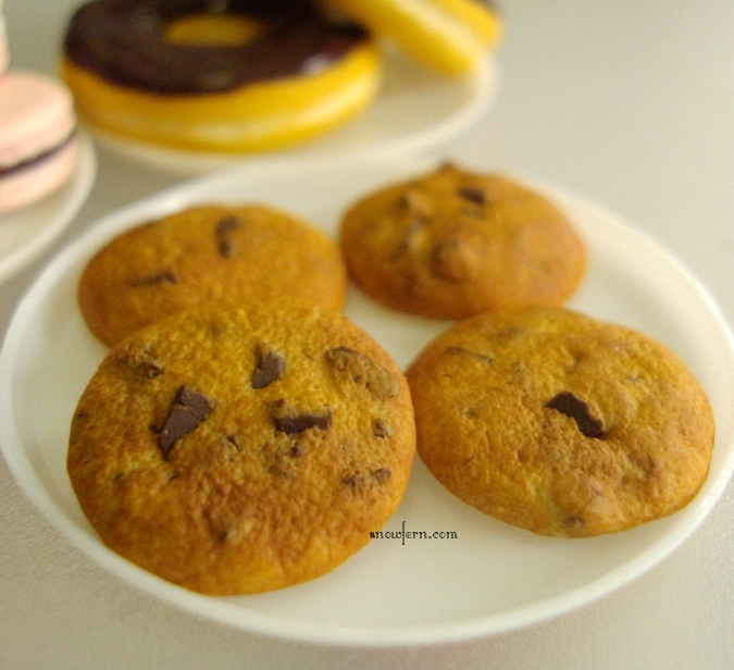 1-3 choc chip cookies