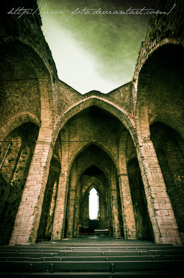 Mighty Ruins by Arai-Foto