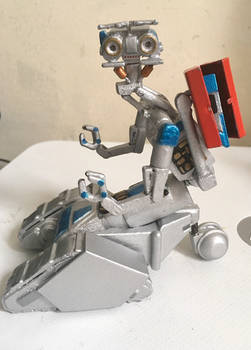 My handmade Johnny Five toy from Short circuit 