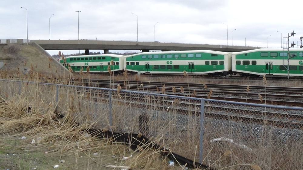 Go Transit Train - Photograph 5 by ThomasZoey3000 on DeviantArt