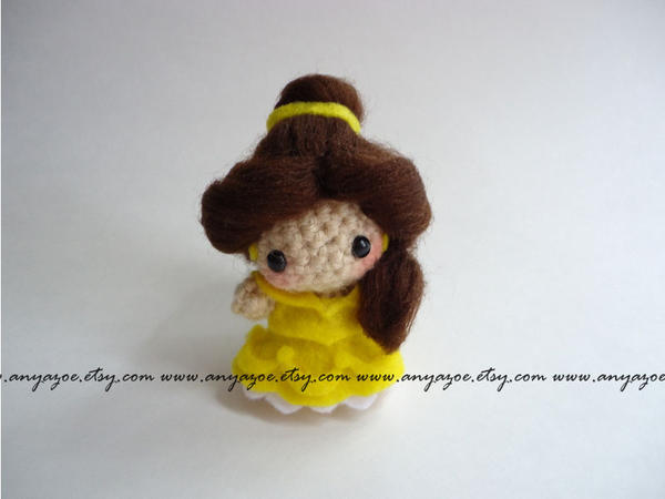 Belle Amigurumi