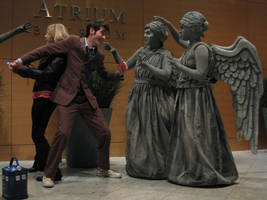 weeping angels vs the Doctor