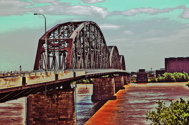 HDR Bridge