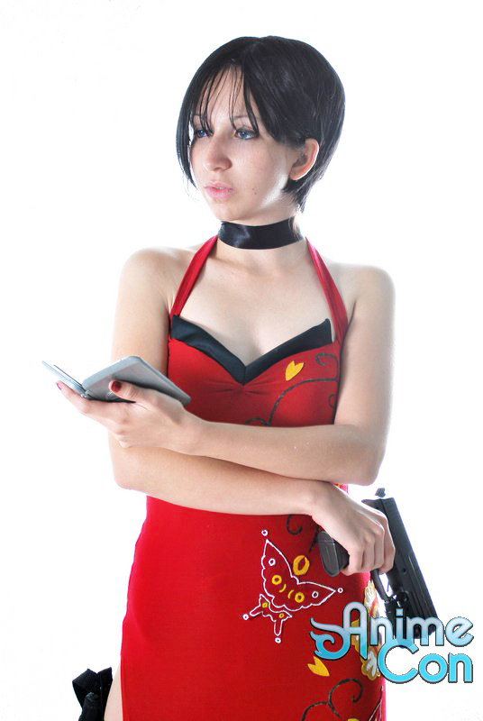 ... Ada Wong and her PDA ...