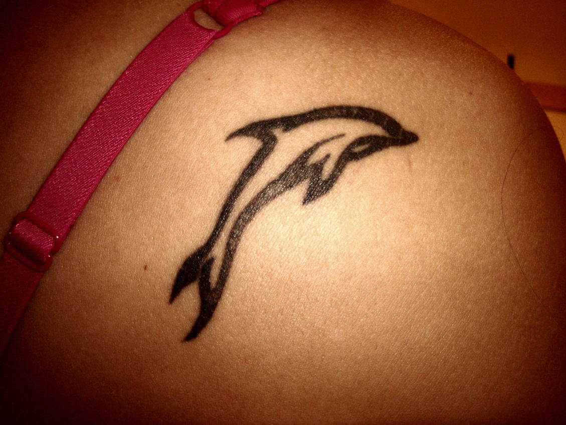 Tattoo: Dolphin