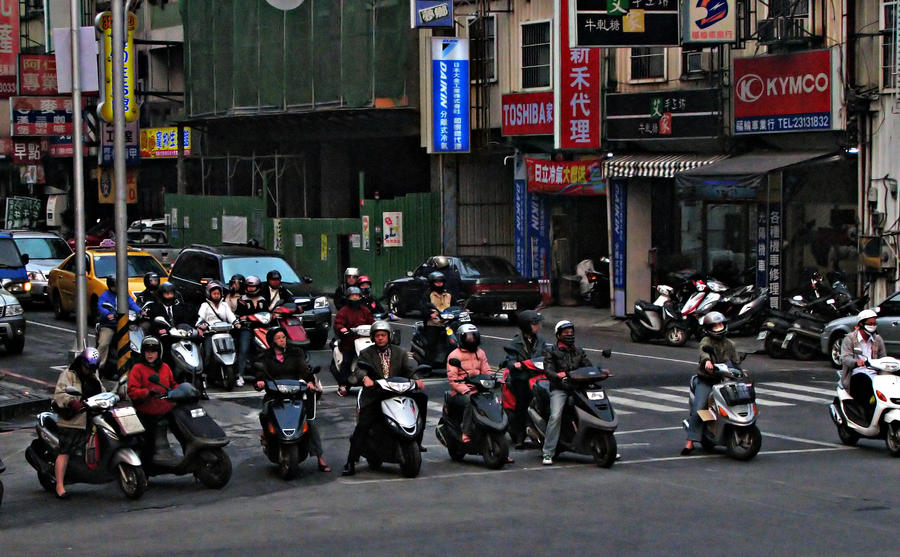 TAIWAN MOPEDS AT STOPLIGHT by CorazondeDios on DeviantArt