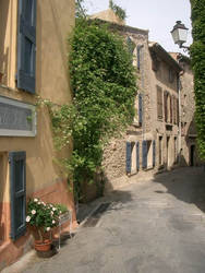 Une Rue dans la Provence