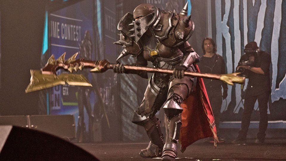 Onslaught Armor on stage