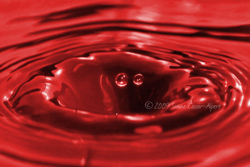 Красная вода видео. Красная вода.