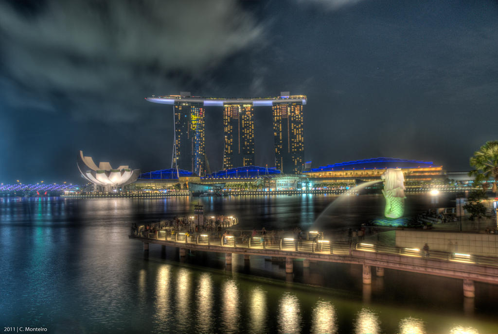 Marina Bay Sands and Merlion