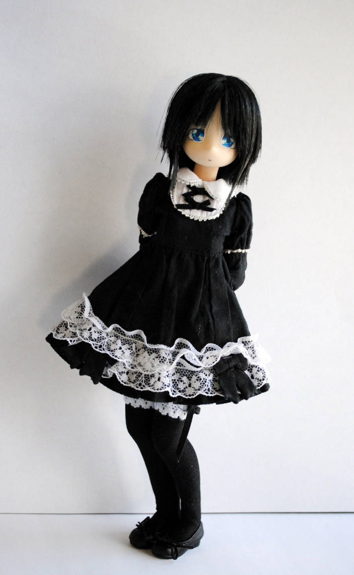 23cm Custom Gothic Lolita Doll (Azone body) 2/3 by Manazashi101 on