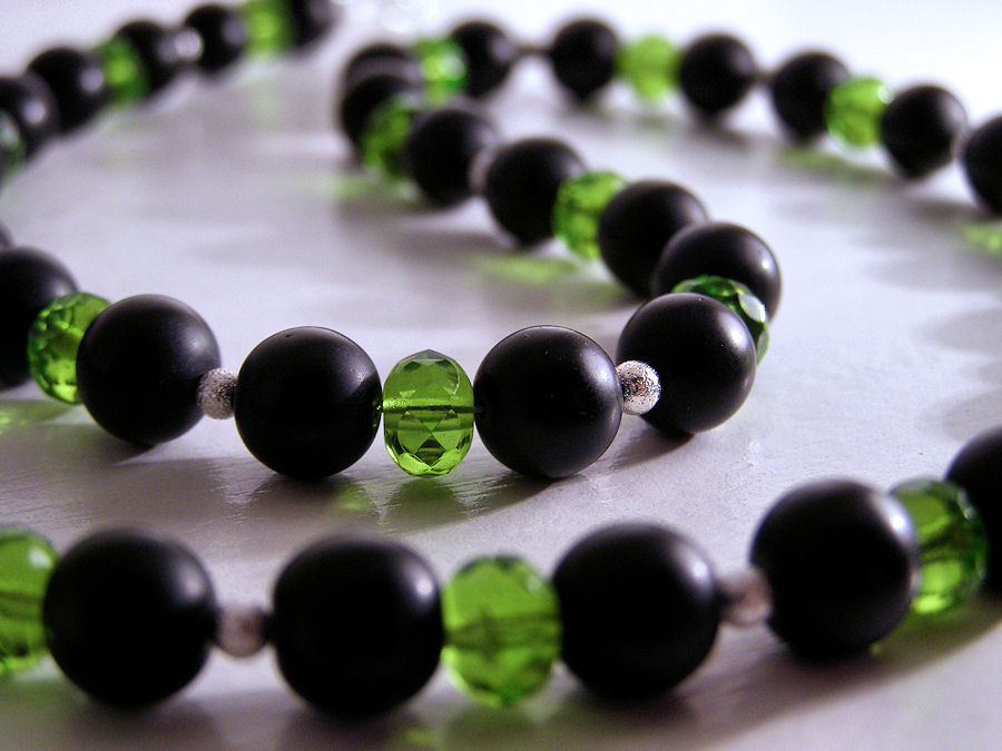 Necklace: Green and Black