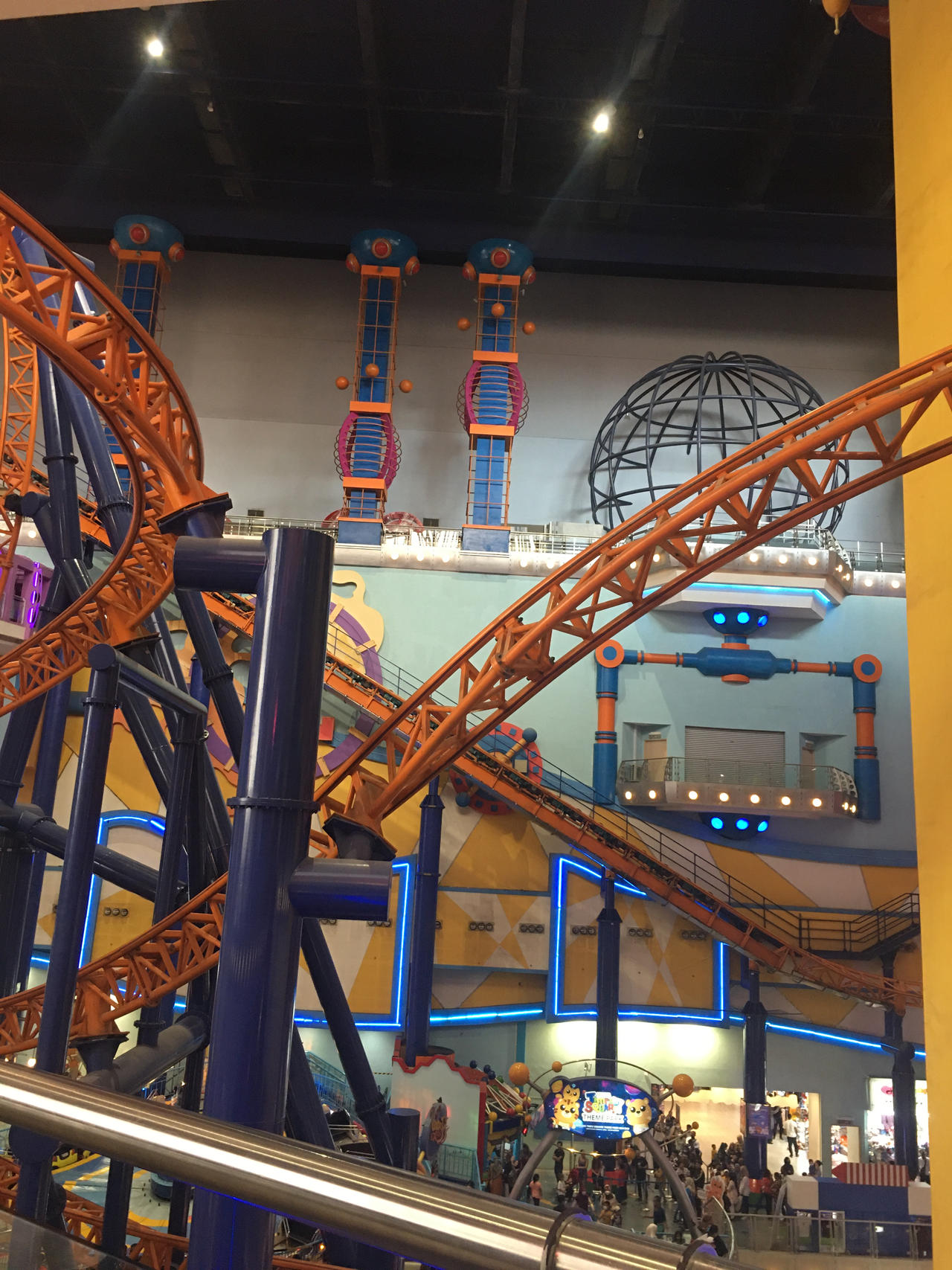 Berjaya Times Square Photograph by hueylengyong15 on DeviantArt