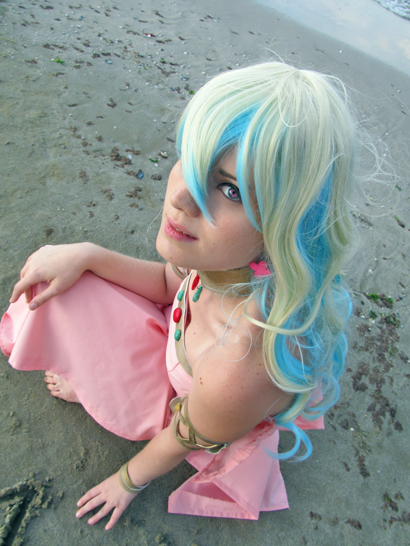 Nia Teppelin Gurren Lagann - on the beach