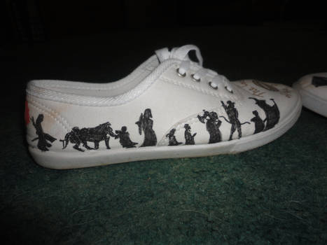 Tolkien shoes Sides