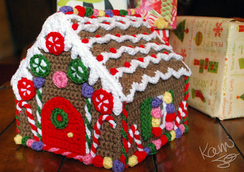 Crochet Gingerbread House