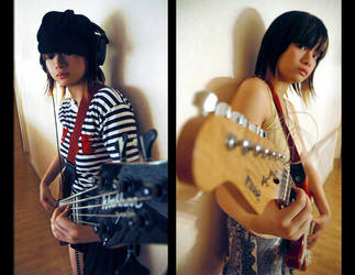 Bass Girl VS. Guitar Girl