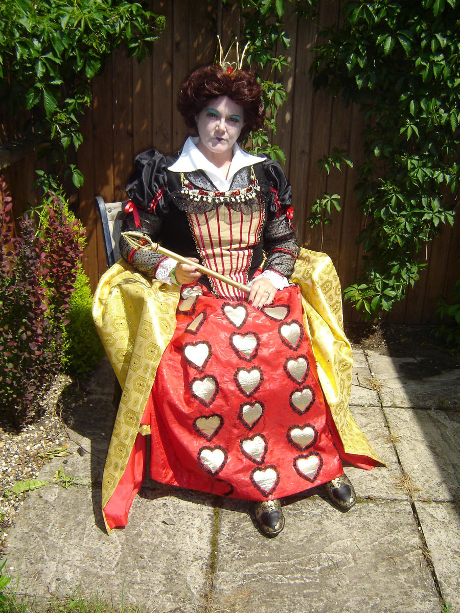 Red Queen seated in her Garden