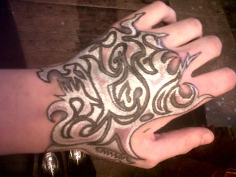 Body art - Silver tribal