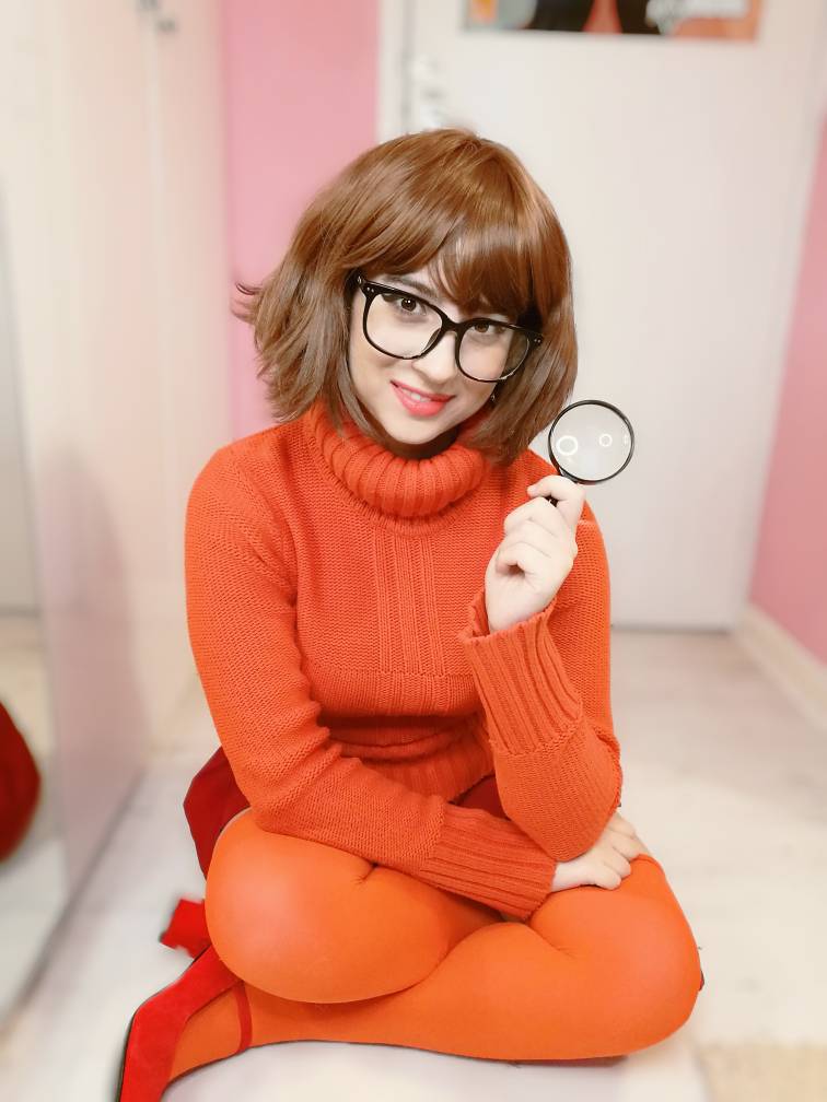 Velma Cosplay by WhimsyWulf on DeviantArt