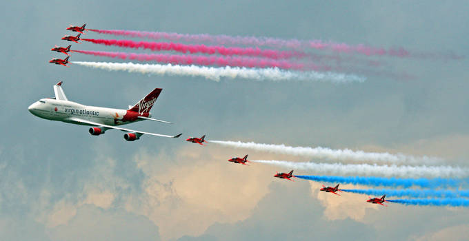 Red Arrows and Virgin 747