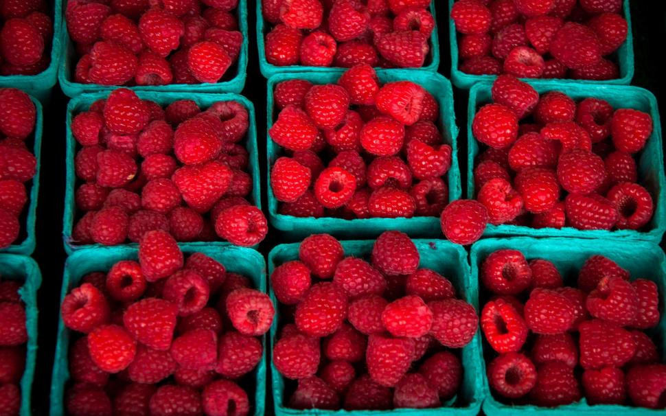 raspberry-1080P-wallpaper-middle-size