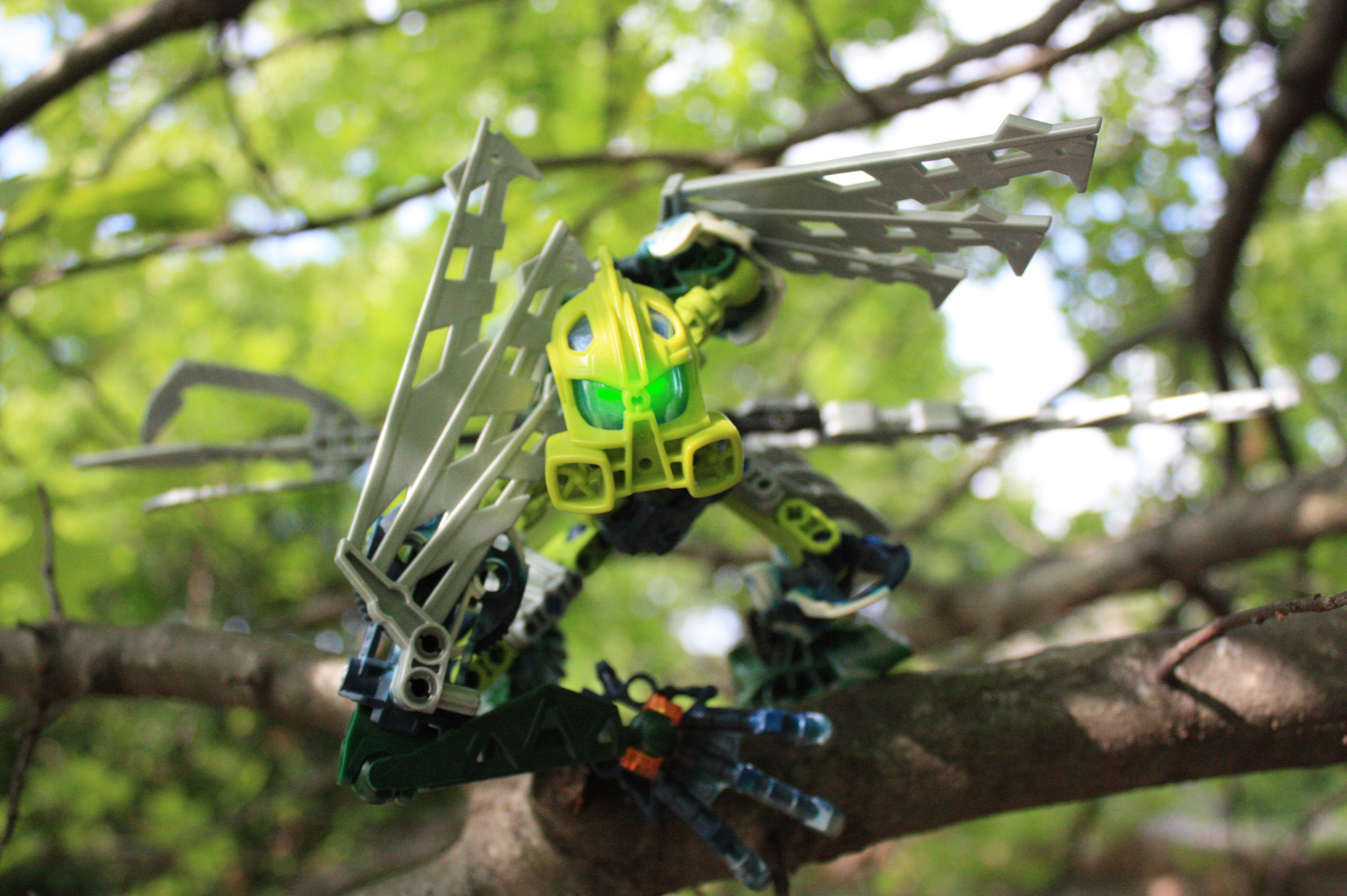 Bohrok Sighted, Commencing Stealth Approach...