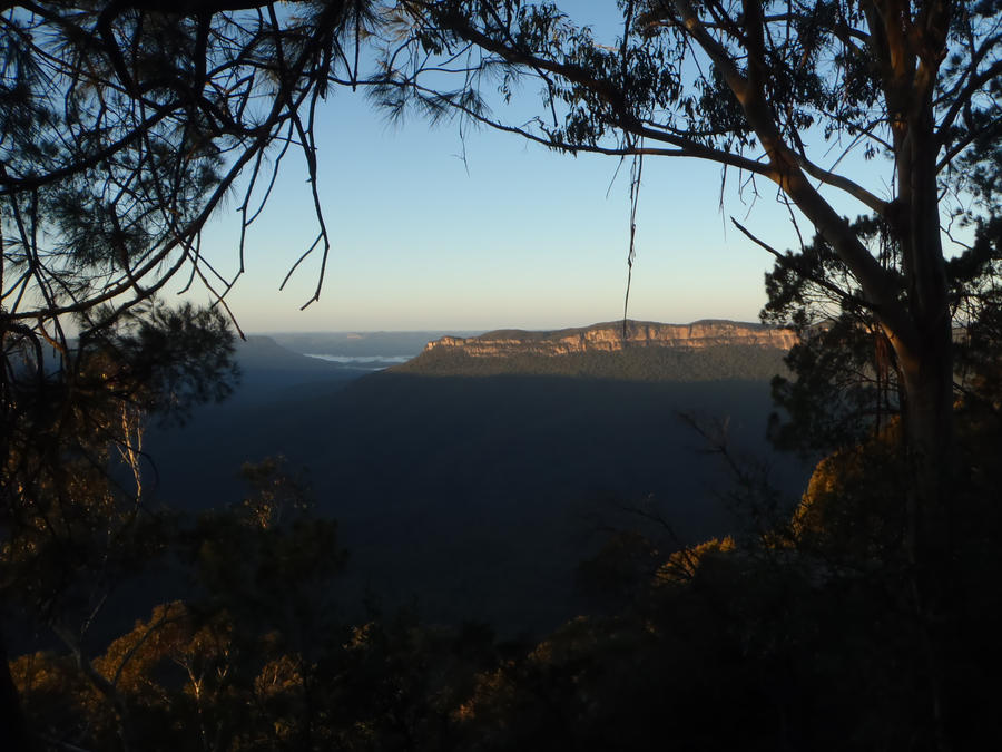 Sunrise on Mt Solitary