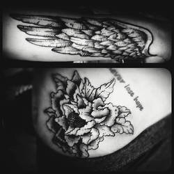 Tattoo -flower, wing