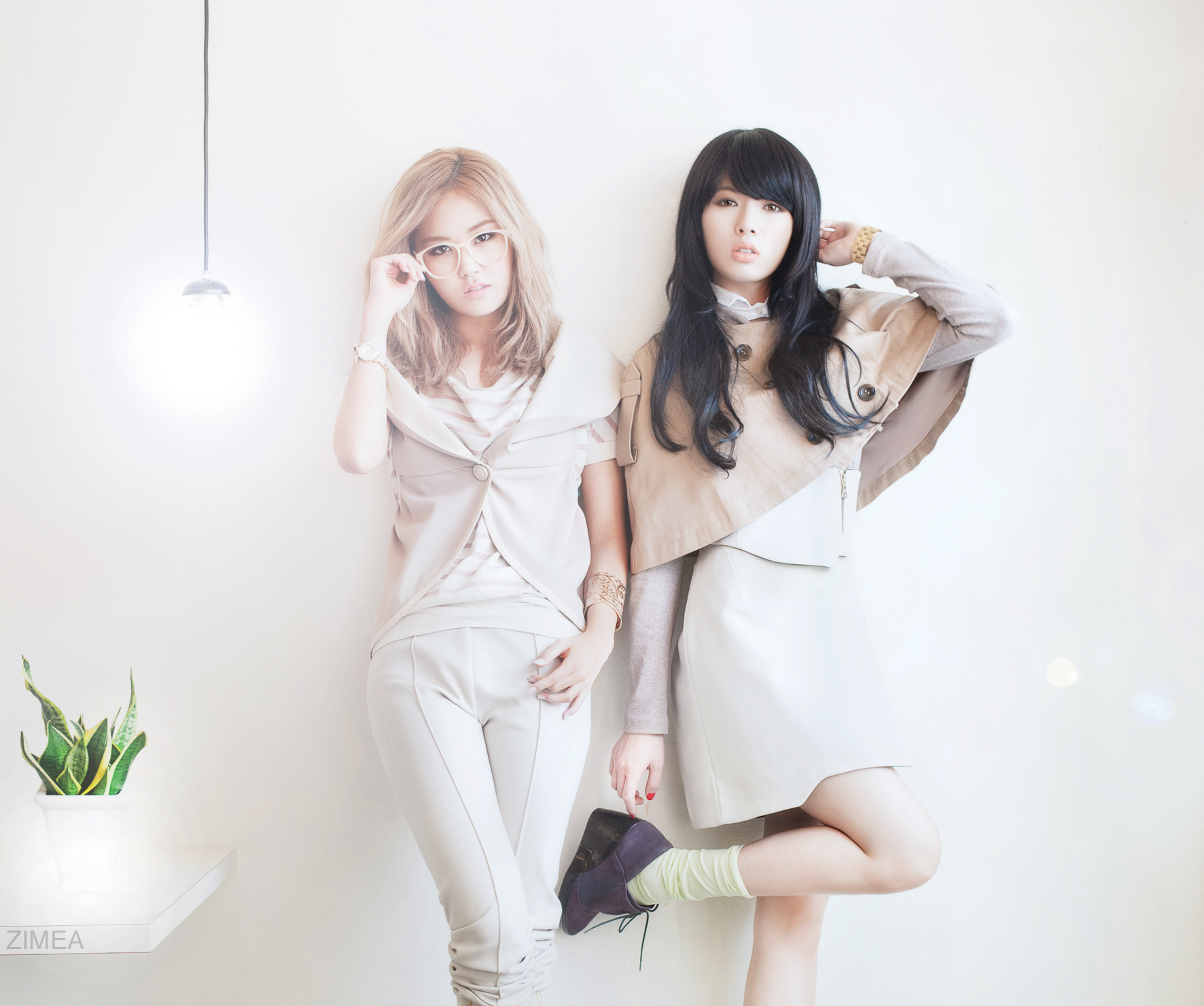 Gayoon and Hyunah - 4minute