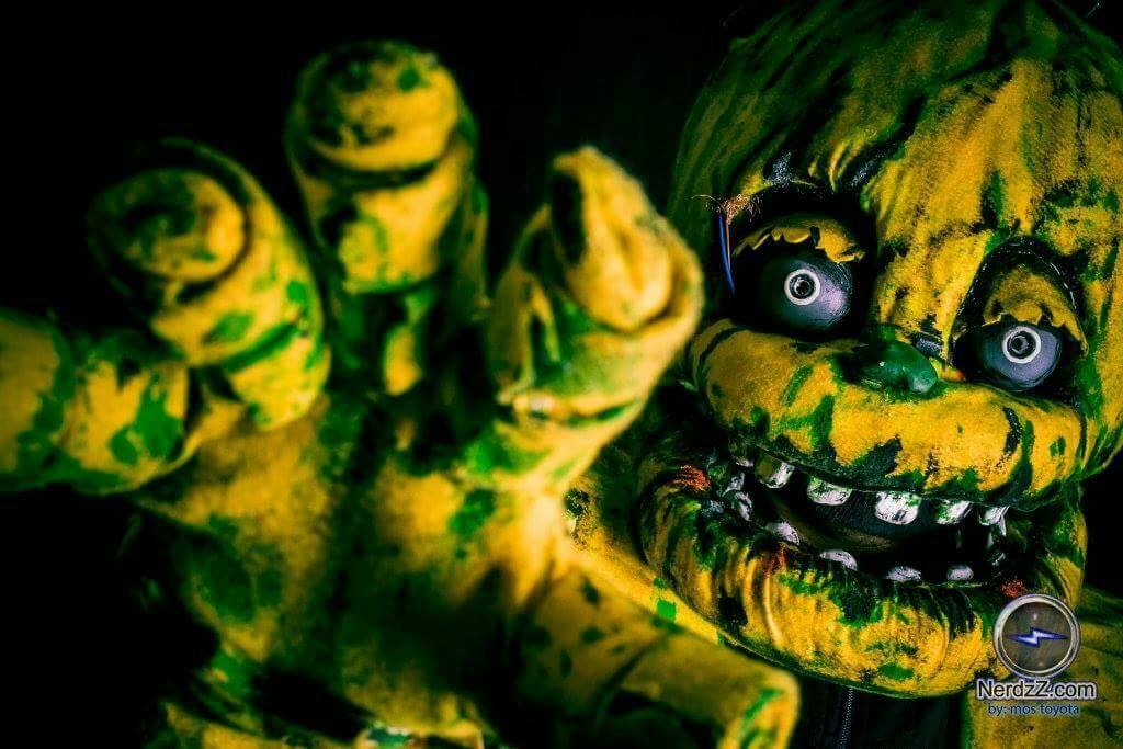 Nightmare Foxy and Nightmare Fredbear Cosplay by brnnightmare on DeviantArt