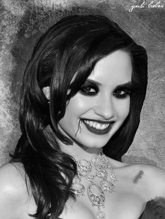 Demi Vampire